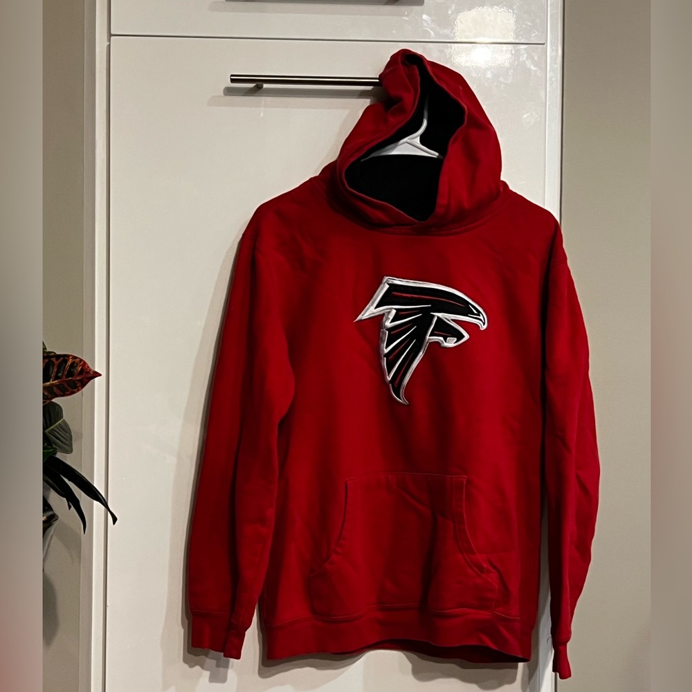 Size XL youth falcons hoodie